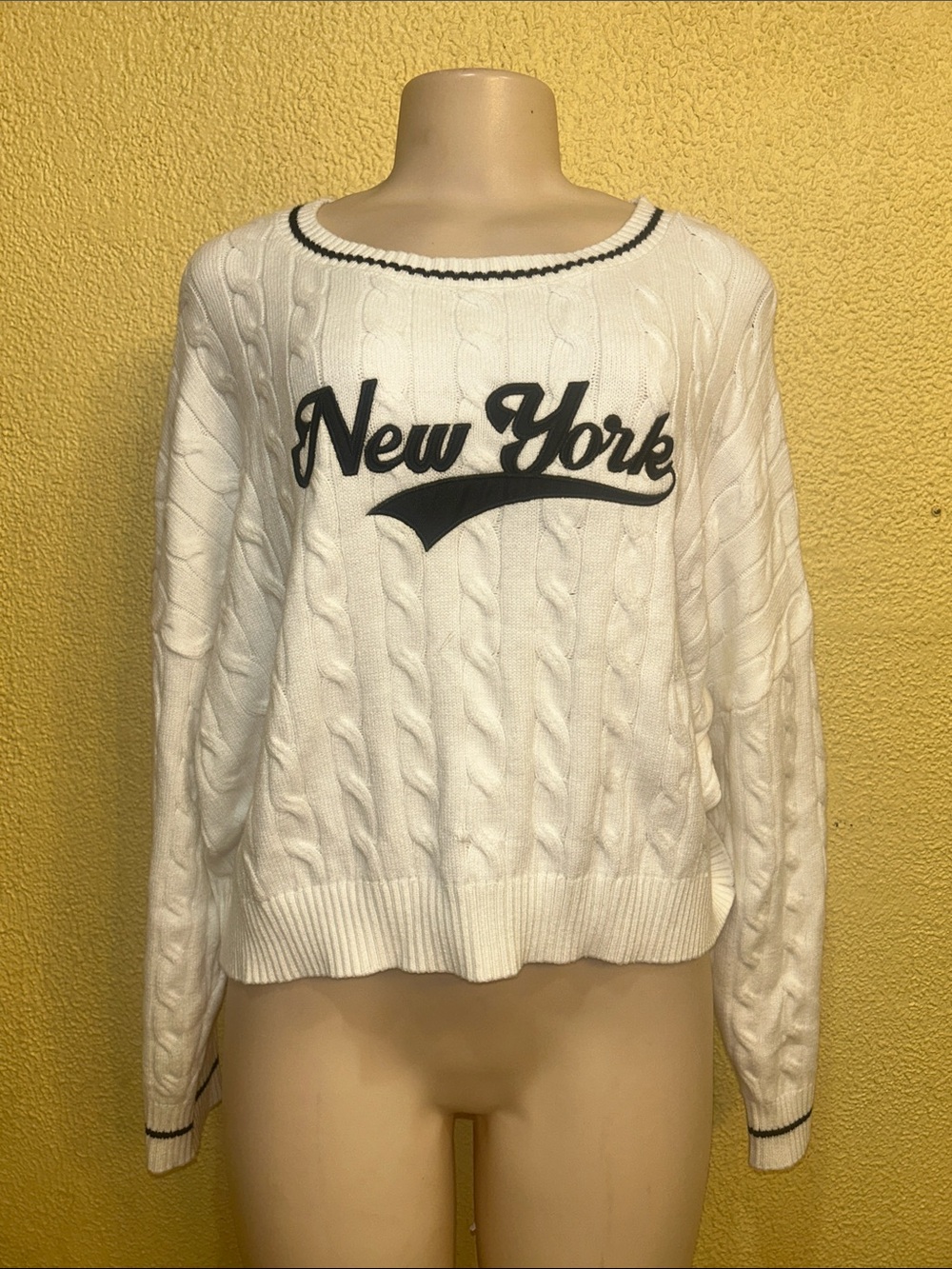 New York Cable Knit Crewneck Sweater - White